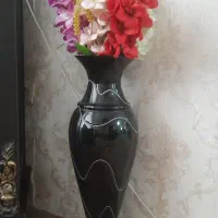 گل و گلدان و گل دیواری