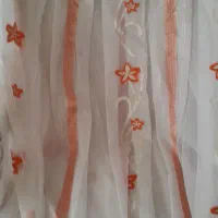 پرده نو 215×150 فقط اتو نیاز دارد.اما تمیز
