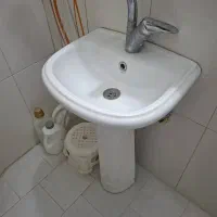 روشویی به همراه آینه