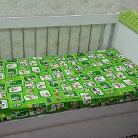 تخت گهواره ای نوزاد