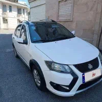 کوییک RS مدل ۴۰۲ بی‌رنگ سقف مشکی