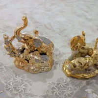 مجسمه های طلایی