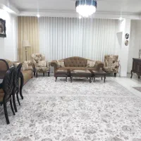 آپارتمان گل سرخی
