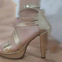 کفش دخترانه طلایی