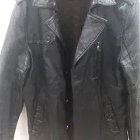 تعدادی لباس دسته دوم اهدایی