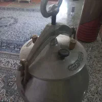 زود پز ۱۰ لیتری قدیمی جنس اصل|ظروف پخت‌وپز|دهدشت, |دیوار