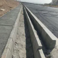 اجرای جدول  نهر کانیو روسی سنگ فرش بتون ریزی