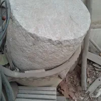 یانه سنگی قدیمی۶۰ ساله|کلکسیون اشیاء عتیقه|اصفهان, خواجو|دیوار