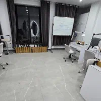 اجاره یک میز ناخن به پرسنل مشتری دار|خدمات آرایشگری و زیبایی|اراک, |دیوار