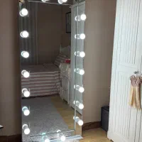آینه هالیوودی