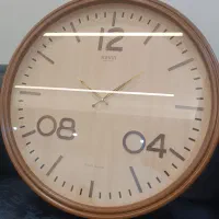 ساعت دیواری