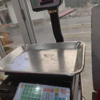 ترازو فروشگاهی پیرنتردار بدون هیچ مشکل باتشکر|فروشگاه و مغازه|بوشهر, |دیوار