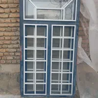 دو عدد پنجره آهنی