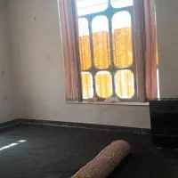 خونه اجاره ای فقط ی خانم تنها باشه