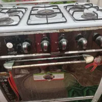 اجاق گاز پنج شعله سالم وتمیز