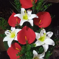 گل و وسایل دیگر