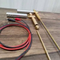 شاقول دازینگ|ابزارآلات|تهران, فلسطین (میدان انقلاب)|دیوار