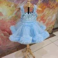 خیاط ماهر یا نیمه ماهر