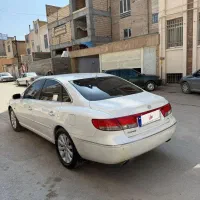 ازرا مدل 2008 سفید صدفی