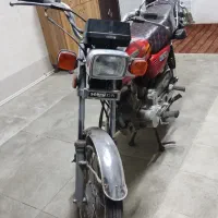 موتورسیکلت هوندا ۱۲۵ استارتی
