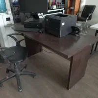 میز کارمندی