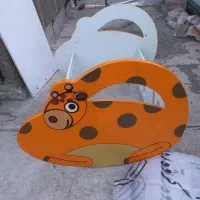 تخت کنار مادر یا گهواره