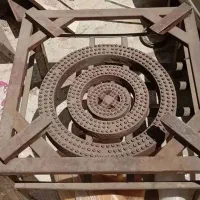 یک عدد اجاق گاز هیئتی ۸۰ در ۸۰