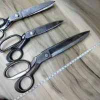 3 عدد قیچی حرفه ای و نایاب خیاطی آلمانی و ژاپنی