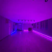 پلاتو استودیو سالن کلاس گروهی ورکشاپ رقص هیپ هاپ|اجارهٔ کوتاهمدت دفتر کار و فضای آموزشی|تهران, میرداماد|دیوار