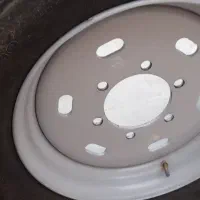 یک جفت لاستیک عقب نیسان