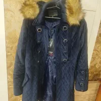 کت مخمل سرمه ای با کلاه خز