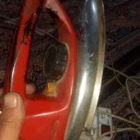 اتو کاملا سالم و اصل میباشد