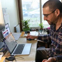 برنامه نویس هستم و طراح سایت اختصاصی و سایت وردپرس