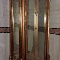 ویترین چوب راش کاملا ورق طلا منبت کاری