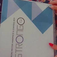 تمامی وسایل کاشت ناخن به فروش میرسد