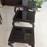 ۴ عدد میز جلو مبلی چوبی در حد نو(میز عسلی)|مبلمان خانگی و میز عسلی|کاشان, امیرکبیر|دیوار