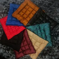 تشک و تشک چه و. بالشت  و نشیمن صندلی و دور گردنی