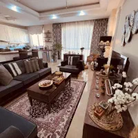 ۸۲متر/۲خواب/فول امکانات/نورگیر/عروسک
