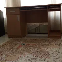 میز کامپیوتر سالم