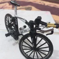 دوچرخه فلزی