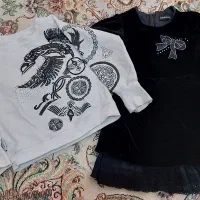 تعدادی لباس بچگانه برای کسی که نیاز داره