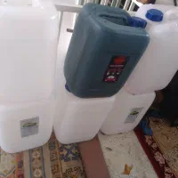 تعدادی ۲۰لیتری