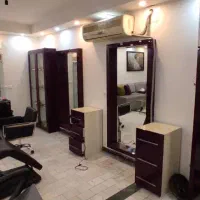 آینه و بوفه آرایشگاه|آرایشگاه و سالن‌های زیبایی|شاهرود, |دیوار