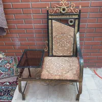 میز تلفن سلطنتی