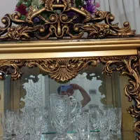 بوفه چوبی طلایی