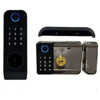 قفل دیجیتال در حیاطی