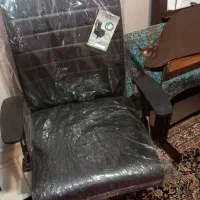 صندلی اداری یا کامپیوتر