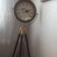 ساعت ایستاده