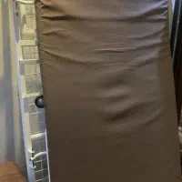 تخت و تشک بیمارستانی