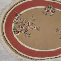 فرش بیضی